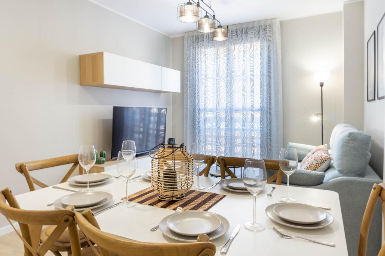 Luxury Apartment Dos Aceras マラガ エクステリア 写真